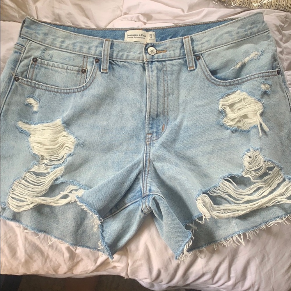 A&F Mid-Rise Boyfriend Shorts